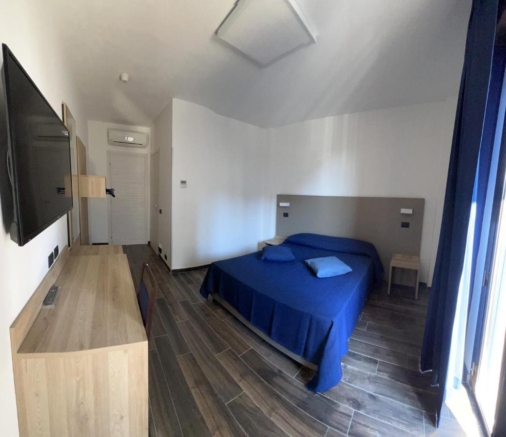 Tiby Hotel Modena Buitenkant foto