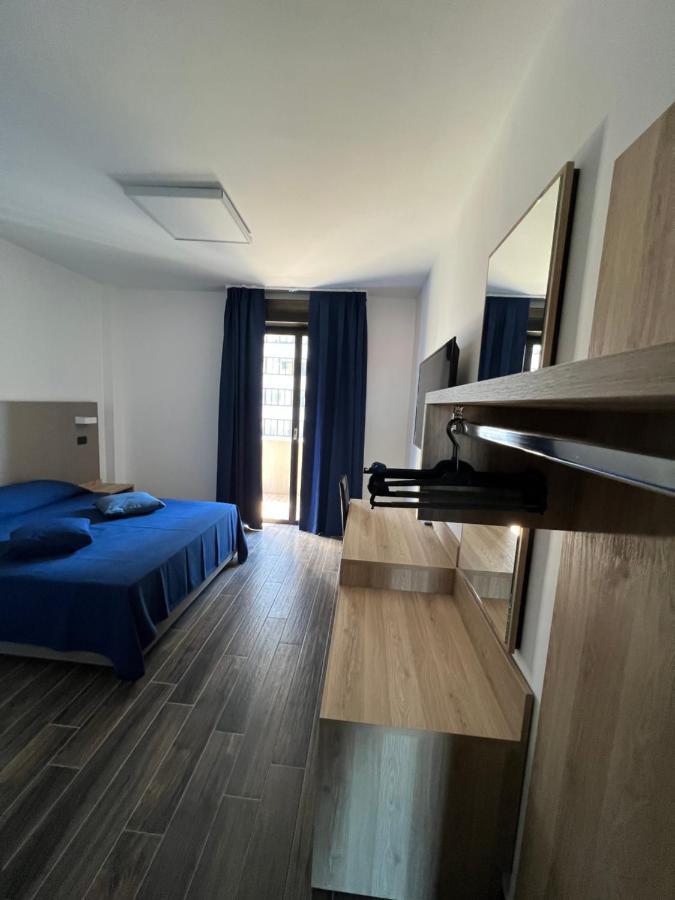 Tiby Hotel Modena Buitenkant foto