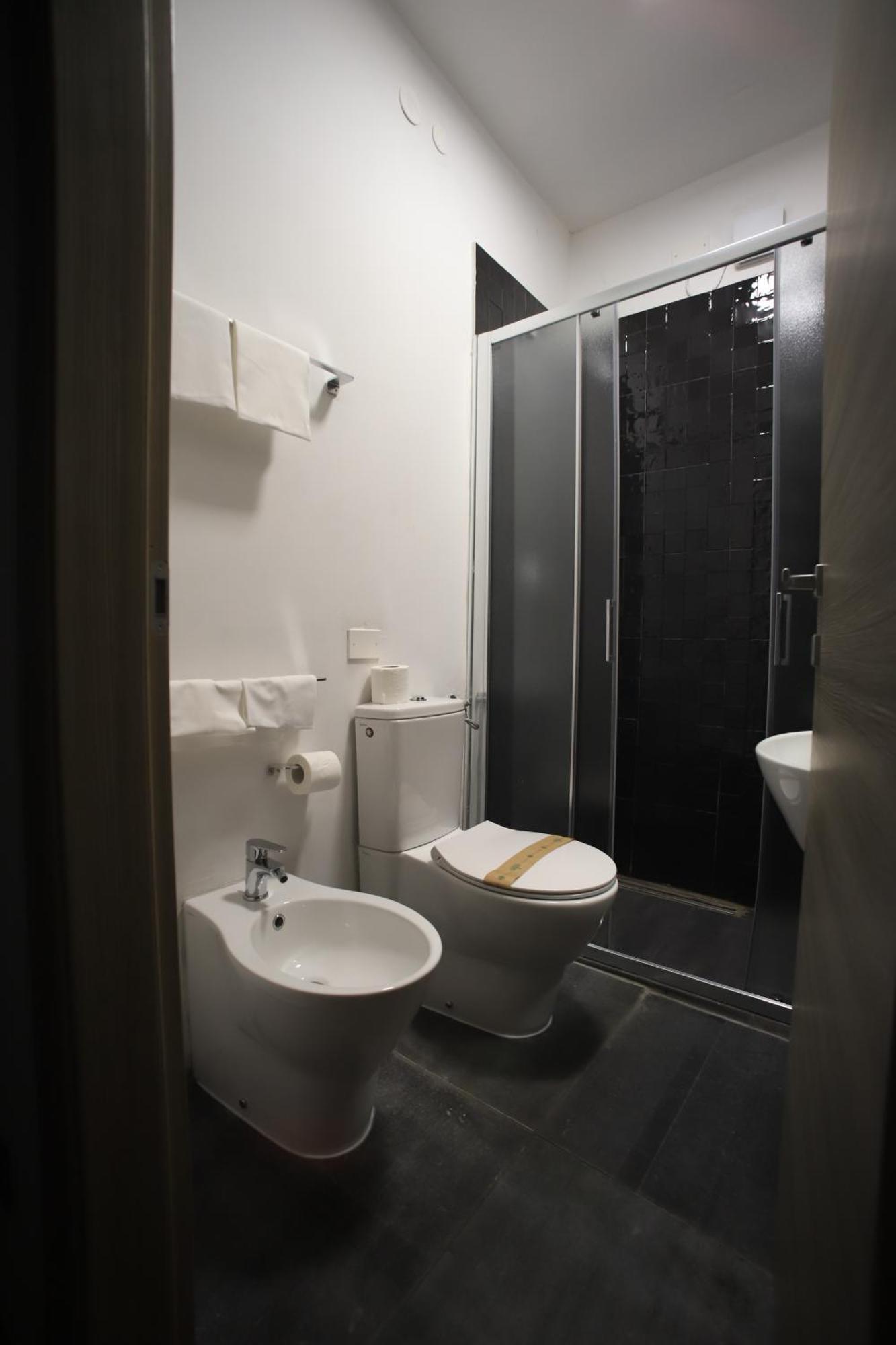 Tiby Hotel Modena Buitenkant foto