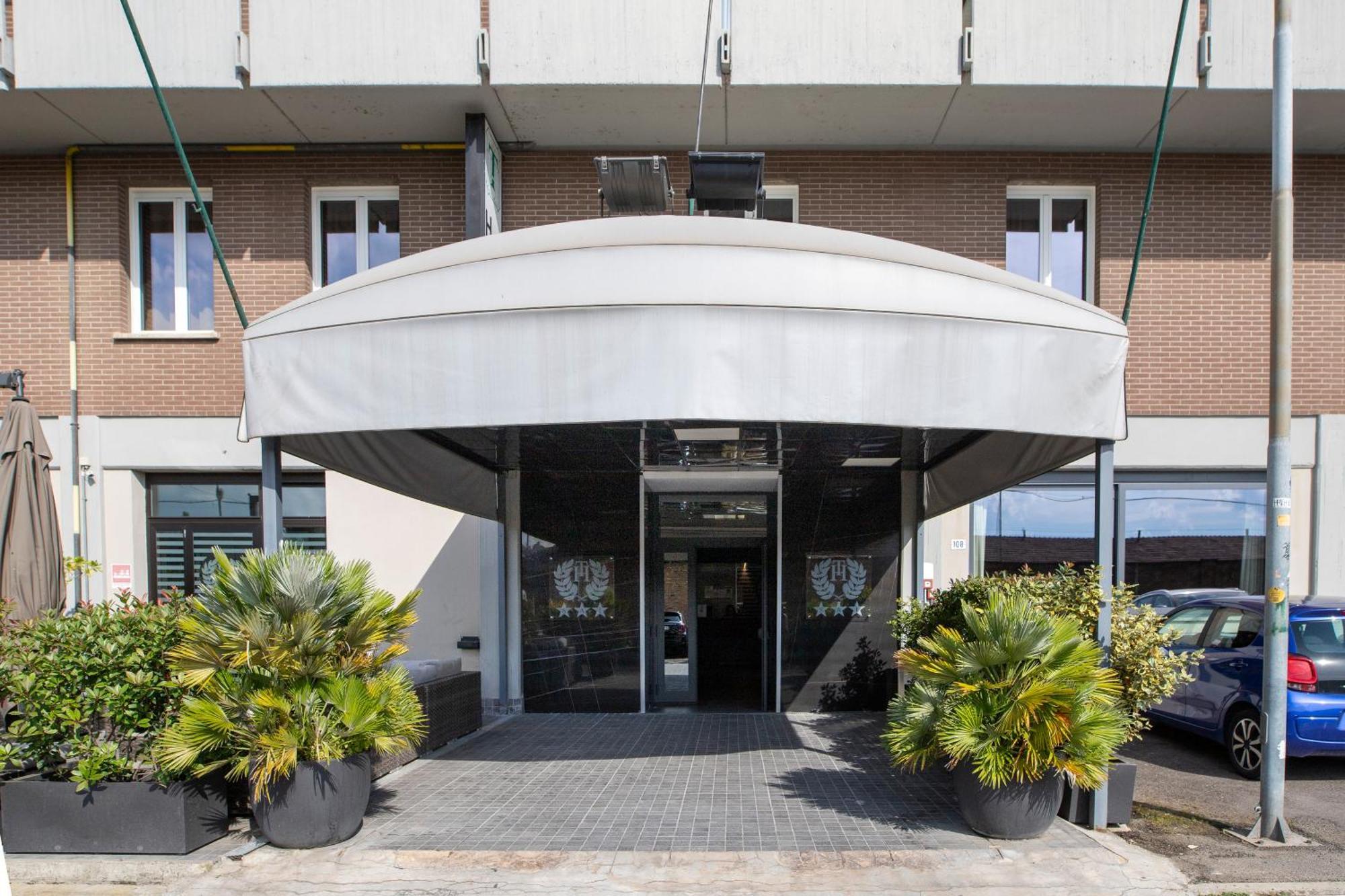 Tiby Hotel Modena Buitenkant foto